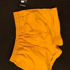 Short Woven Marigold